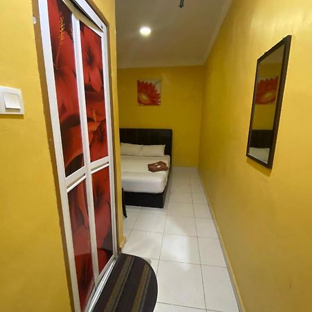 Oyo 91065 Hotel De Anjung Muadzam Shah Екстериор снимка