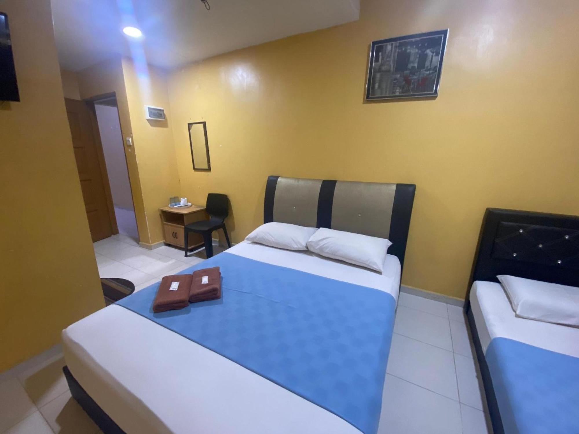 Oyo 91065 Hotel De Anjung Muadzam Shah Екстериор снимка